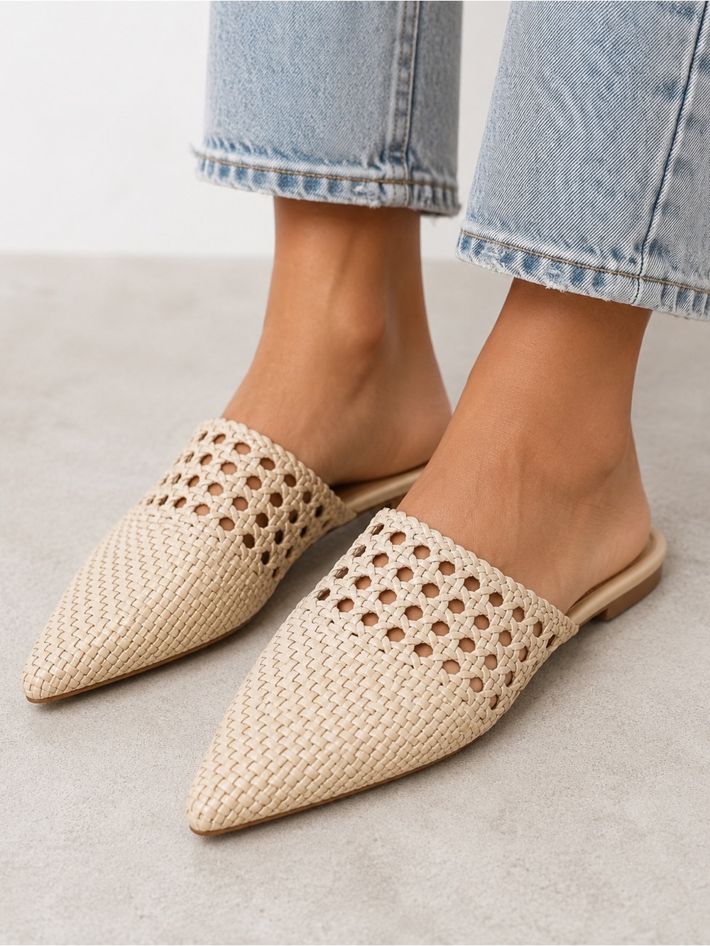 Express Woven Pointed Toe Mule Flats Cream Beige Size 7.5 NWT ❣️